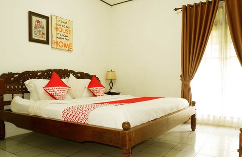 Oro Oro Ombo Hotel | OYO 438 Cemara's Homestay