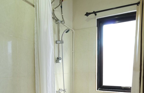 Tuban Hotel | OYO 734 Tuban Torres Accomodation