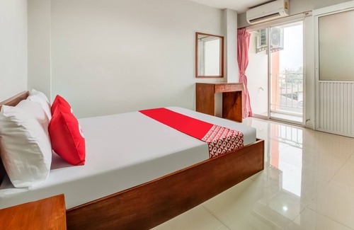 Saen Suk Hotel | OYO 75337 Ponpaipan1