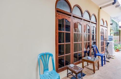 Condongcatur Hotel | OYO 90095 Indah Homestay Syariah
