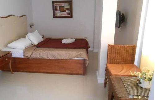Puerto Princesa City Centre House | OYO 933 The New De Loro Inn
