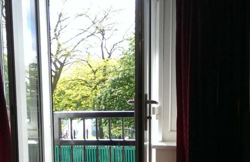 Liverpool Apartment | OYO Arinza Apartments, Liverpool