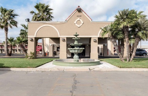 Central City Hotel | OYO Hotel Corpus Christi North / I-37