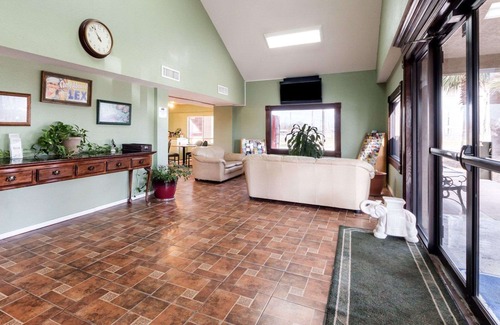 Central City Hotel | OYO Hotel Corpus Christi North / I-37
