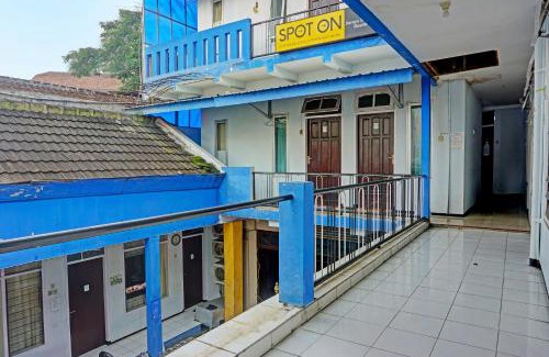 Dinoyo Hotel | OYO Life 1711 Serayu Sumbersari Residence