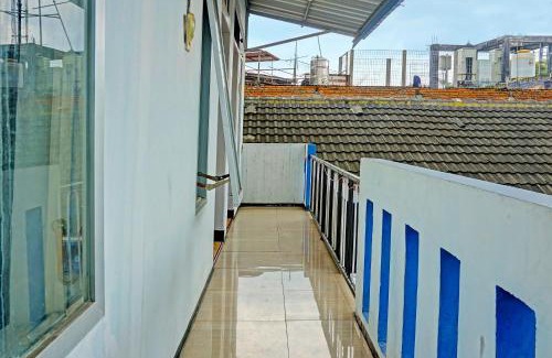 Dinoyo Hotel | OYO Life 1711 Serayu Sumbersari Residence