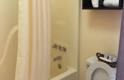 Ndola Cabin | Ozark Springs Lodge
