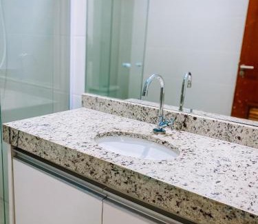 Flamengo Apartment | Pé na Areia, Piscina Borda Infinita, Vaga de Garagem, Portaria 24 hs