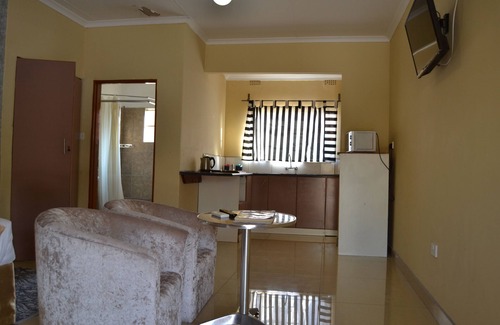 Maun Apartment | Pacific Conqueror Self Catering Units