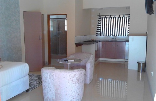 Maun Apartment | Pacific Conqueror Self Catering Units
