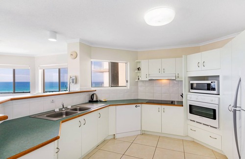 Sunrise Beach Apartment | Pacific Waves
