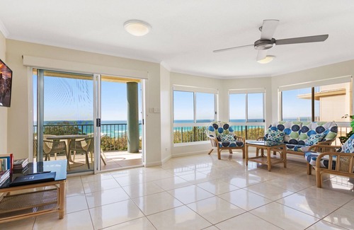 Sunrise Beach Apartment | Pacific Waves