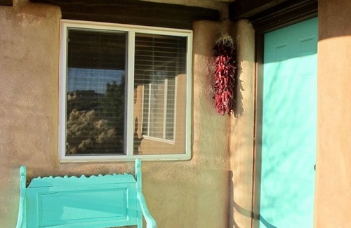 El Prado House | Pacifico, your perfect Taos retreat, with Hot Tub