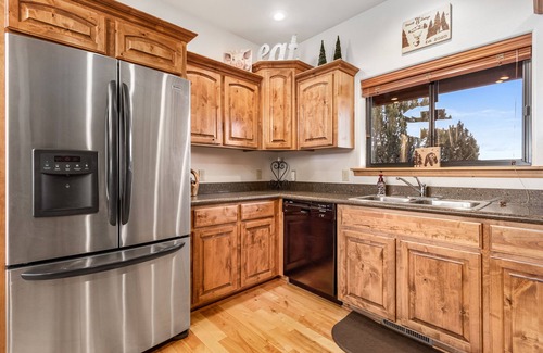 Heber Cabin | Pack your bags and leave tonight - Accommodations & Amenities Await!