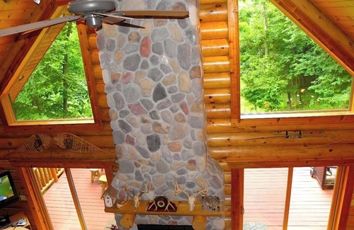 Harpers Ferry Cabin | Paint Creek Lodge . 5 Bedroom A-Frame Log Cabin W/Hot Tub & Swimming Pond