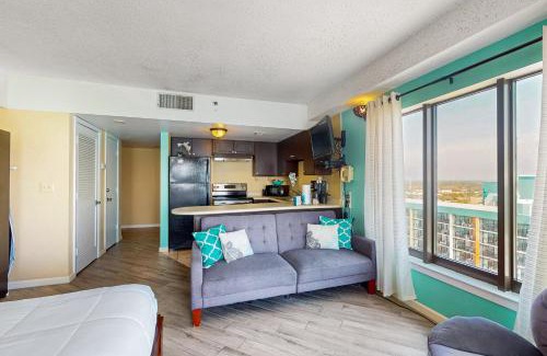 Myrtle Beach Hotel | Palace Resort 1604