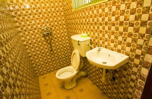 Jinja Hotel | Palace View Guest House