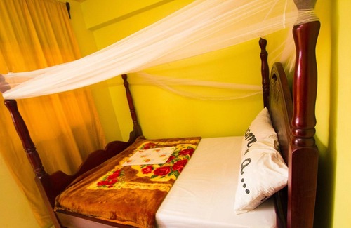 Jinja Hotel | Palace View Guest House