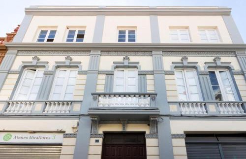 Santa Cruz de Tenerife Apartment | Palacio de Daoiz lofts