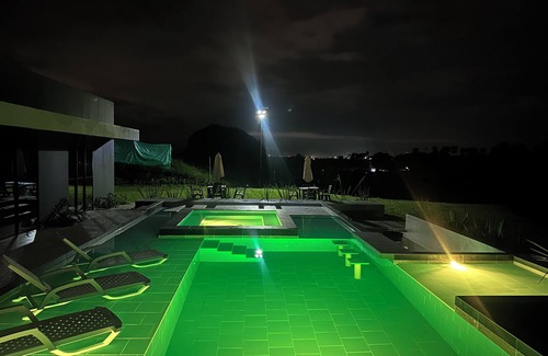 Pereira Villa | Palacio del sol + jacuzzi climatizado + piscina de lujo