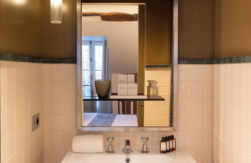 Quartier des Invalides Apartment | Palais Bourbon Hotel - Room 52 - 2P - Invalides
