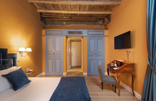 Albergheria Bed & Breakfast | Palazzo Arone dei Baroni di Valentino