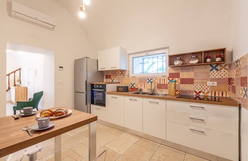 Bisceglie Villa | Palazzo Biscilia with private pool, Bisceglie, Italy