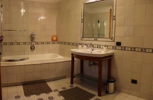 Historical Downtown Salerno Bed & Breakfast | Palazzo Conforti B&B