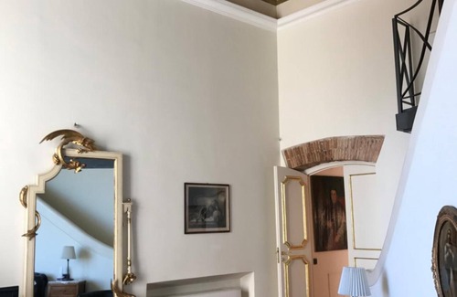 Historical Downtown Salerno Bed & Breakfast | Palazzo Conforti B&B