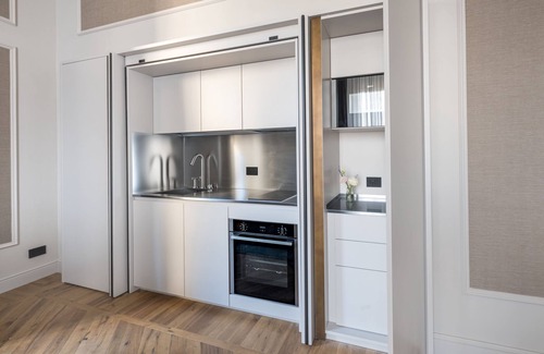 San Giovanni Hotel | Palazzo Signoria Luxury Apartments