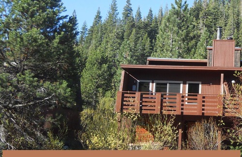Lake Tahoe Condo | Palisades Tahoe Ski Getaway, private HOT TUB, Summer POOL, near Free Shuttles