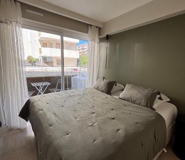 Pointe Croisette Apartment | Palm Beach front de mer