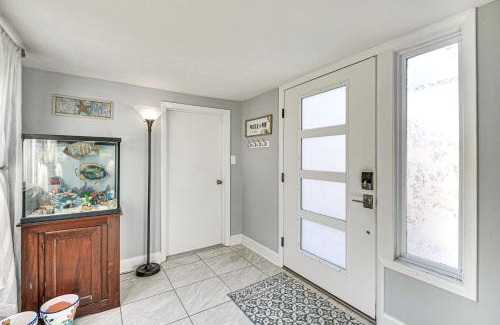 Palm Harbor House | Palm Coast Home with Screened Patio, 3 Mi to Beach!