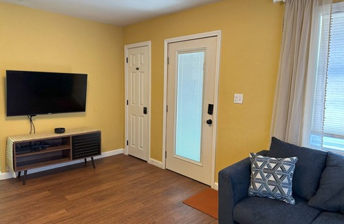 West Pensacola House | Palm Haven Bungalow - Pensacola