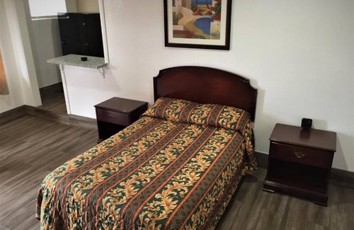 Montclair Hotel | Palm Inn Motel Montclair - Pomona