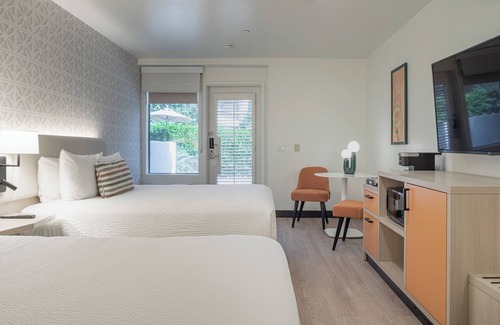 Downtown Palm Springs Hotel | Palm Mountain Resort and Spa
