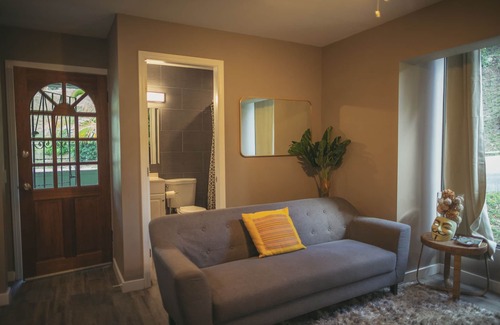 Estate Peters Farm Condo | Palm Paradise - Modern 1-Bedroom