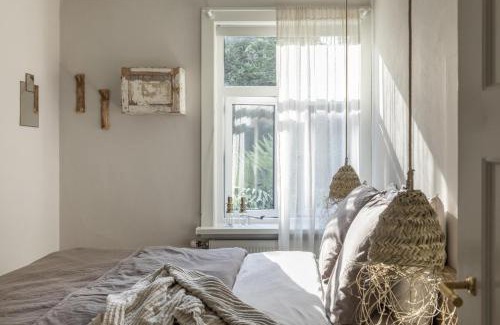 Bergen Apartment | Palm Tree