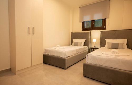 Kallikratia Apartment | Palma Villa & Suite With Pool