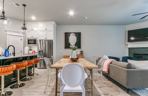 Wheatland House | Palmetto Perfection:Spacious 3-Bedroom Home in OKC