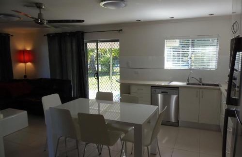 Rainbow Beach House | Palmgrove 1 Rainbow Beach