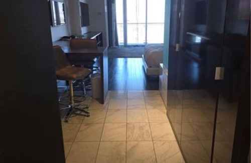 Las Vegas Hotel | Palms Place Hotel Mountain View with Open Balcony