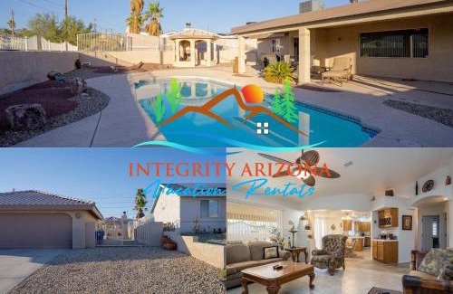 Lake Havasu City House | Palmy Days at Hillview