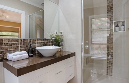 Pambula Beach Cabin | Pambula Bush to Beach