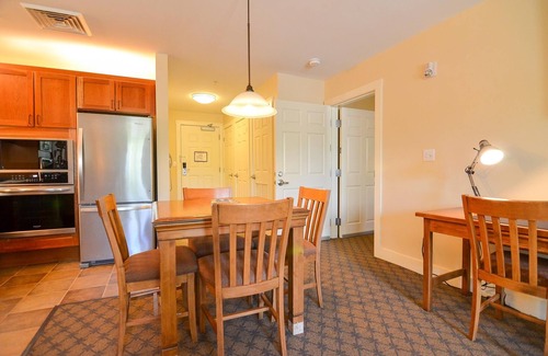 Ludlow Apartment | Pamper Yourself at Jackson Gore