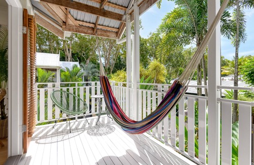 Port Douglas Cottage | Pandanus Place - with Bicycles!