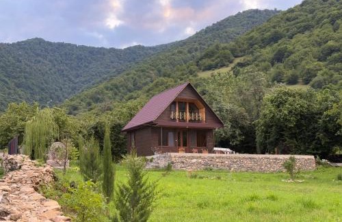 Akhmeta Apartment | Pankisi Wooden Cottage