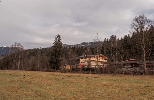 Oberaurach Apartment | Panorama-neubau-wohnung; Sauna, Rad-skiraum, Lift!