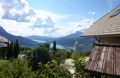 Saint-Sauveur Ski Chalet | Panoramic chalet lake Serre Ponçon