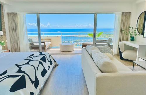 Waikiki Apartment | Panoramic Oceanview Resort - Full Kitchen in Each Unit, 2 Swimming Pools, Onsite Restaurants, Fireworks Every Friday